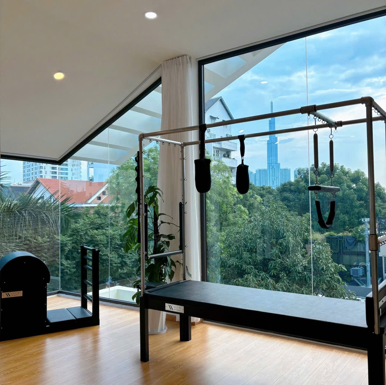 Hình ảnh lớp Mat Pilates tại X Club Pilates